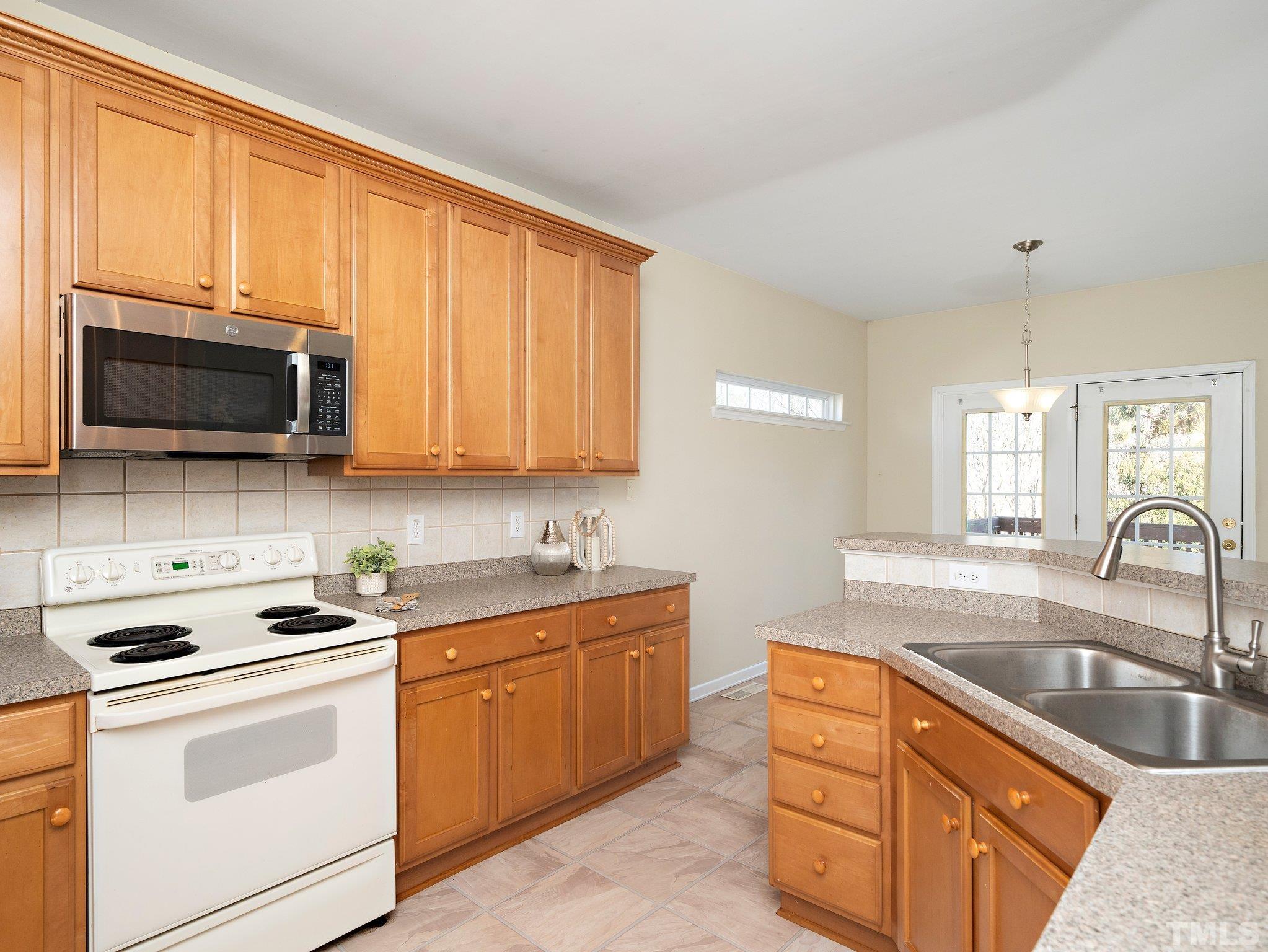 3606 Pritchard Court Raleigh, NC 27616 - Photo 14 of 28 Gallery Image 14