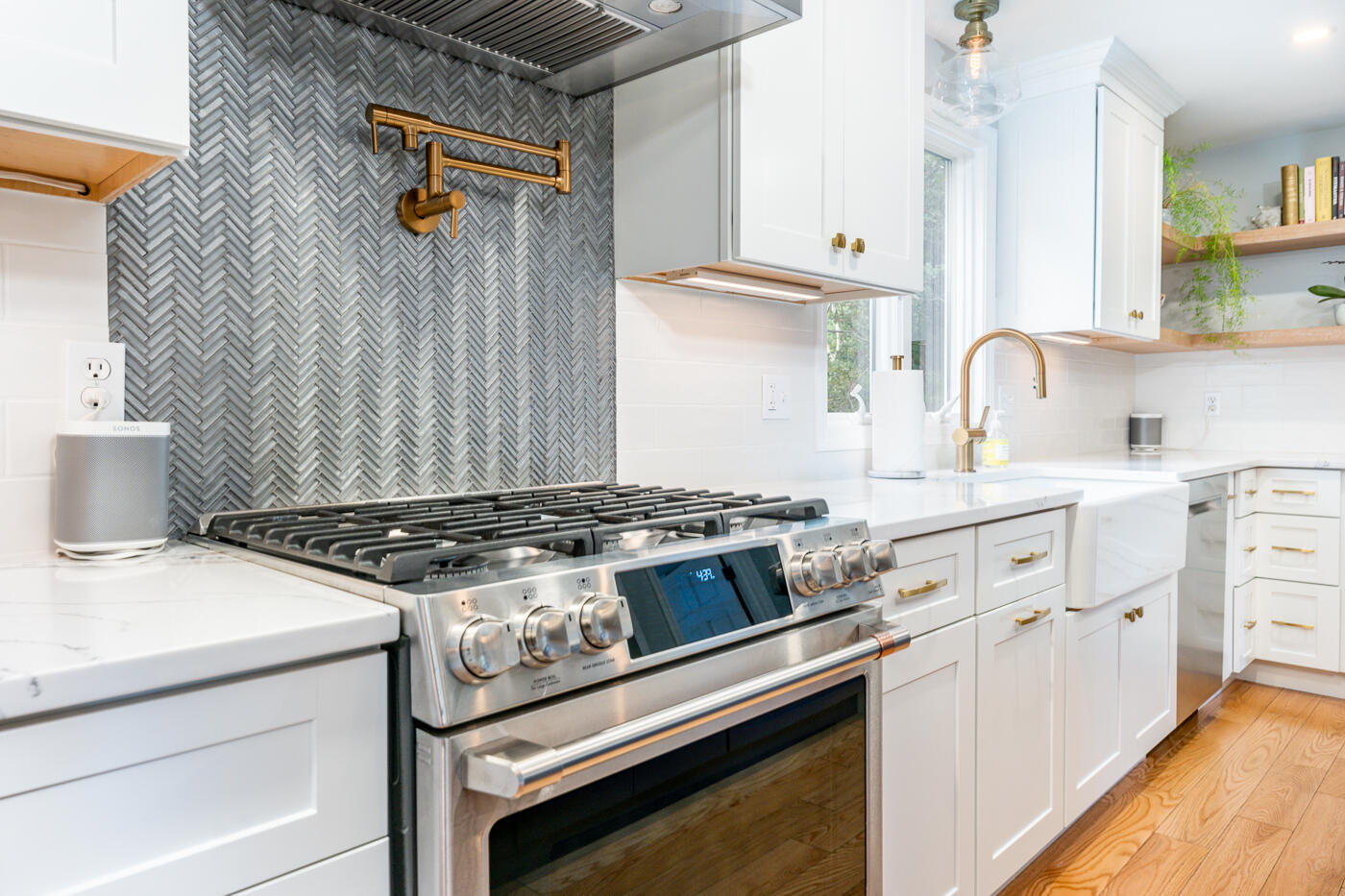 8 Marshview Road Harwich, MA 02645 - Photo 7 of 34 kitchen2