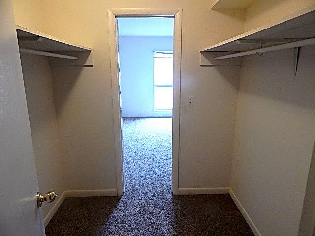 370 Wallace Road Nashville, TN 37211 - Photo 6 of 10 Large Walk in Closet