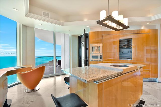 $2,850,000 | 16051 Collins Avenue, Unit 2204, Sunny Isles Beach, FL 33160