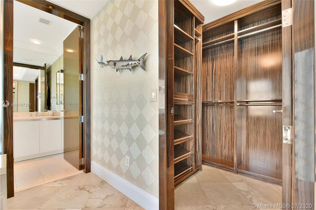 $2,850,000 | 16051 Collins Avenue, Unit 2204, Sunny Isles Beach, FL 33160