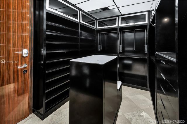 $2,850,000 | 16051 Collins Avenue, Unit 2204, Sunny Isles Beach, FL 33160