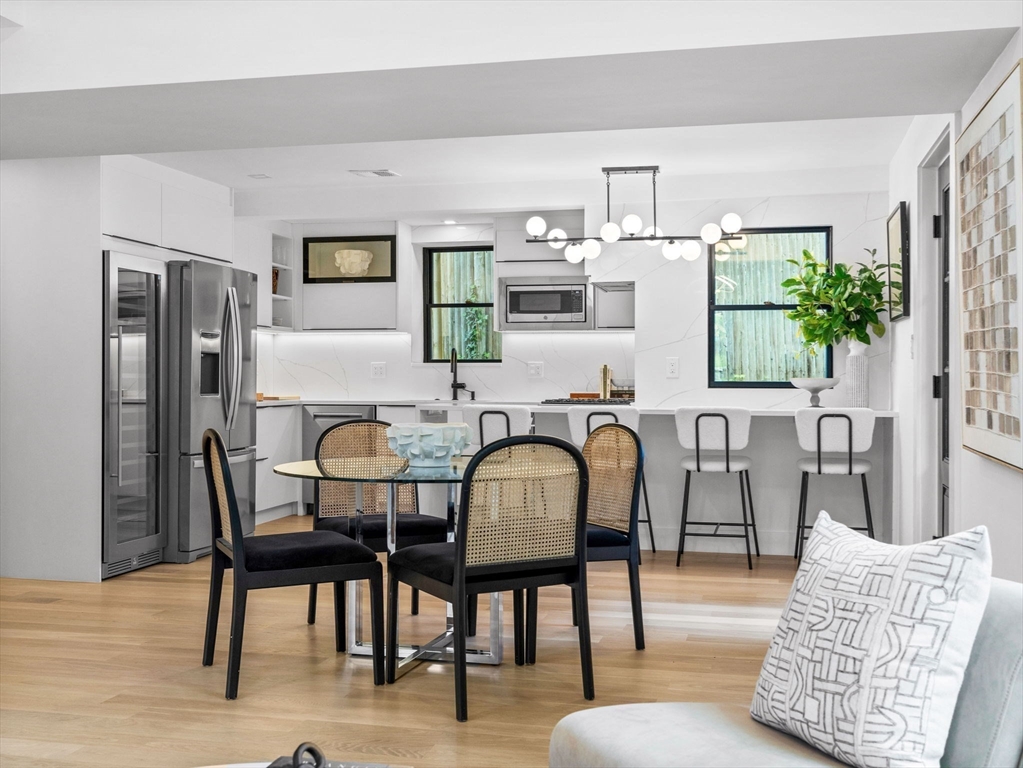 8 Wiswall Circle, Unit 8 Wellesley, MA 02482 - Photo 6 of 24