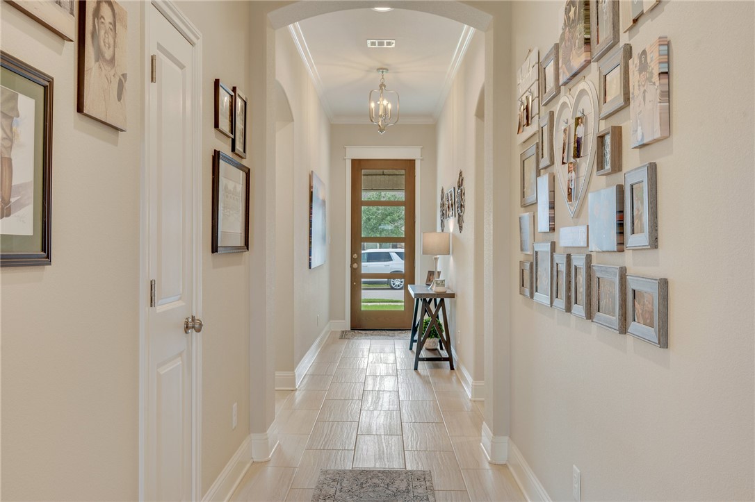 4261 Harding Way Bryan, TX 77802 - Photo 3 of 27 a view of a hallway with a white walls