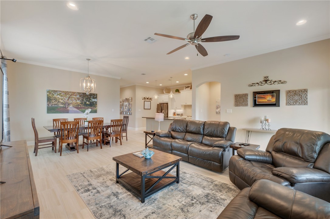 4261 Harding Way Bryan, TX 77802 - Photo 9 of 27 a living room with furniture
