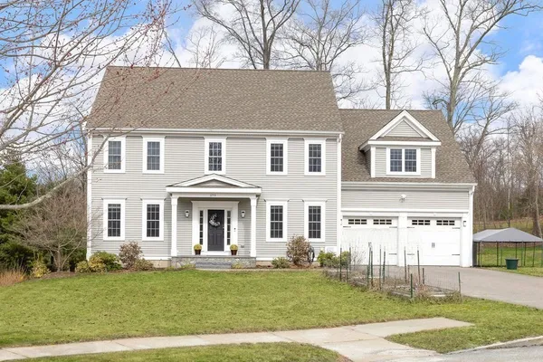 $900,000 | 656 Shining Rock Drive, Northbridge, MA 01534