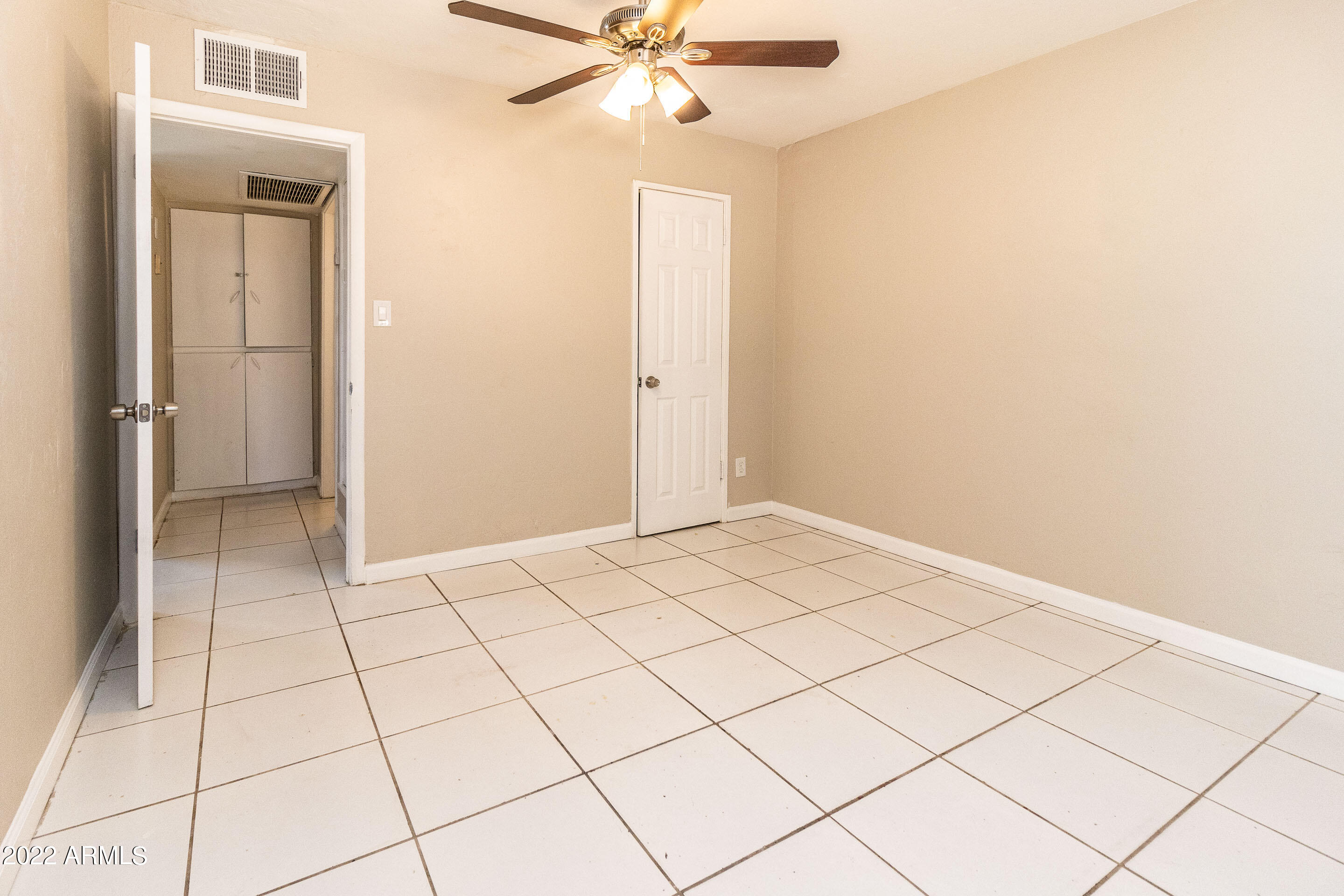 2712 West Griswold Road Phoenix, AZ 85051 - Photo 17 of 23 Griswald Rd-18 - Copy