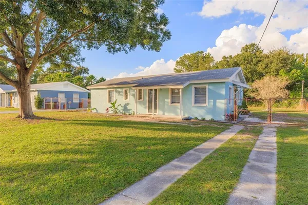 $3,000 | 3911 West Tyson Avenue, Tampa, FL 33611