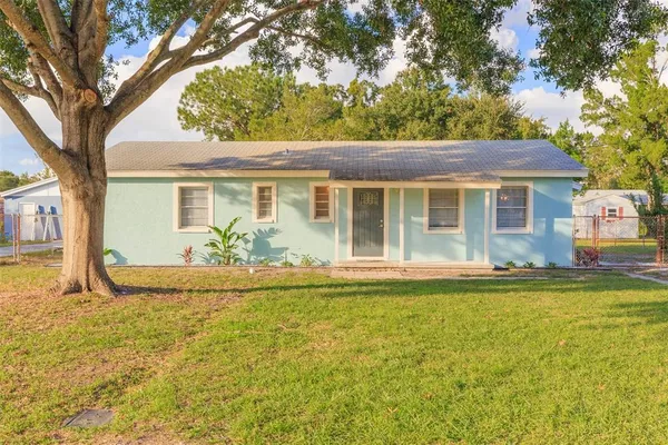 $3,000 | 3911 West Tyson Avenue, Tampa, FL 33611