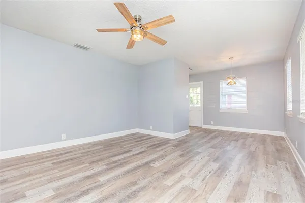 $3,000 | 3911 West Tyson Avenue, Tampa, FL 33611