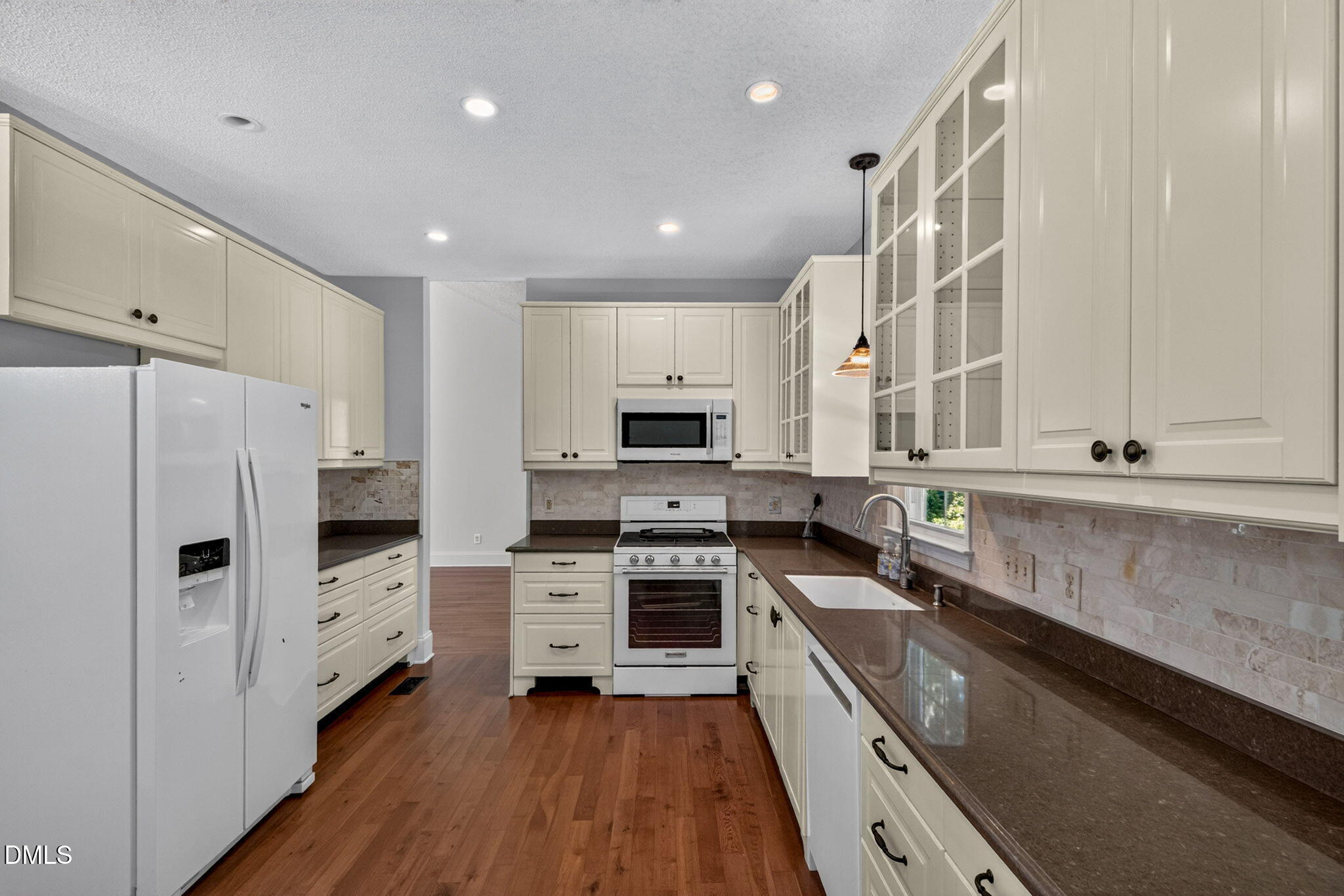 5428 Ingate Way Raleigh, NC 27613 - Photo 9 of 24 Kitcehn