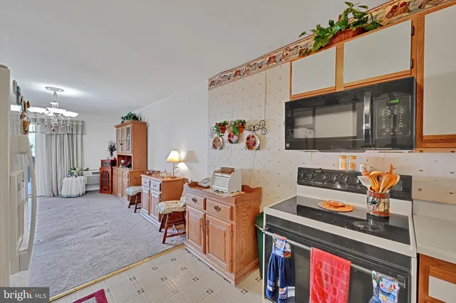 a very nice looking room with many windows