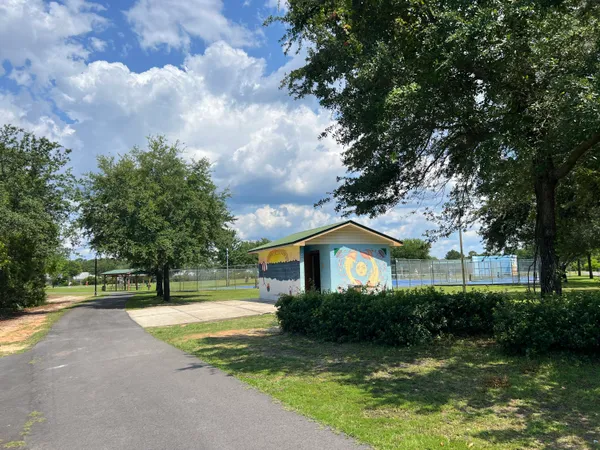 $2,850 | 142 Pin Oak Loop, Santa Rosa Beach, FL 32459