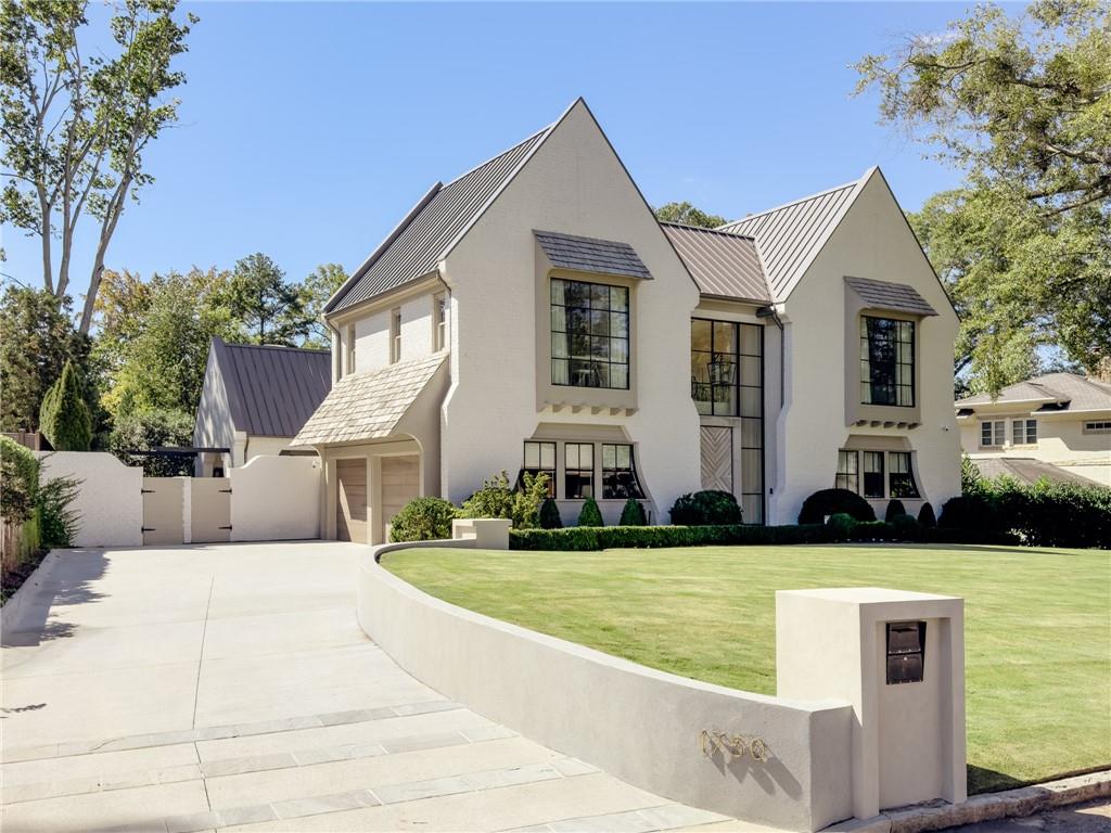 a front view of house with yard