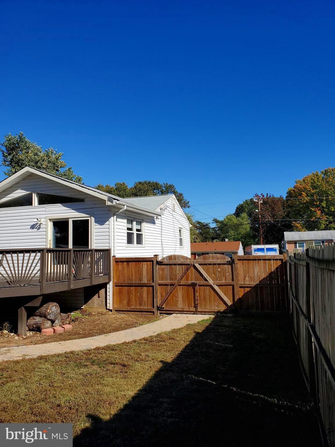 15214 Michigan Rd. Woodbridge, VA 22191 - Photo 3 of 16 Gallery Image 3