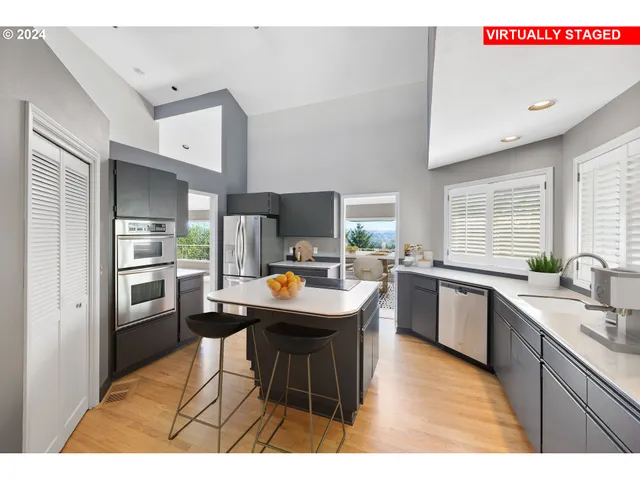 $1,099,000 | 19770 Wildwood Drive, West Linn, OR 97068