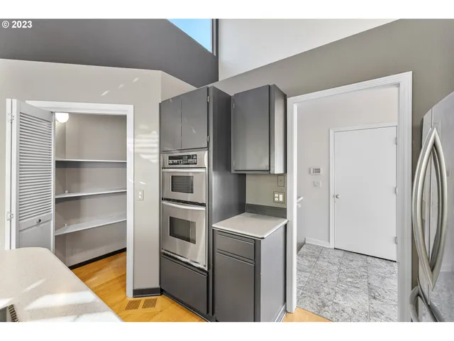 $1,099,000 | 19770 Wildwood Drive, West Linn, OR 97068