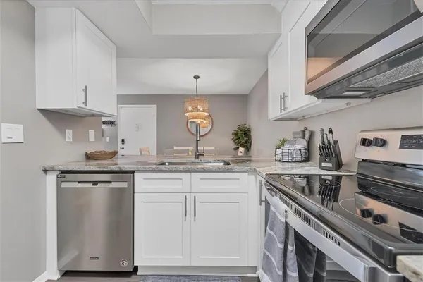 $1,800 | 3239 South Beneva Road, Unit 101, Sarasota, FL 34232