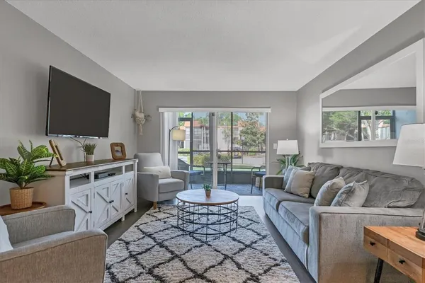 $1,800 | 3239 South Beneva Road, Unit 101, Sarasota, FL 34232