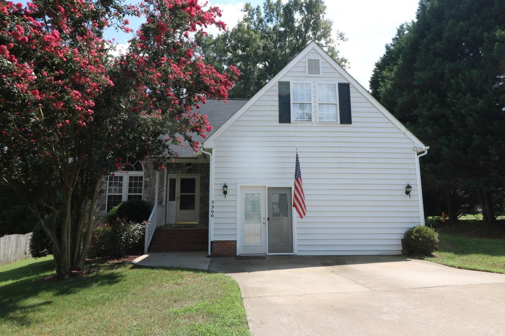 5300 Neuse Ridge Road Raleigh, NC 27610 - Photo 1 of 27 Photo 1