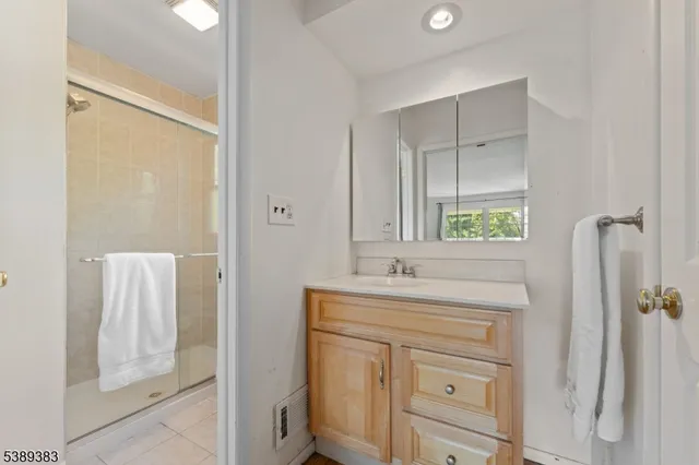 $825,000 | 2 Beverly Drive, Hillsborough, NJ 08844