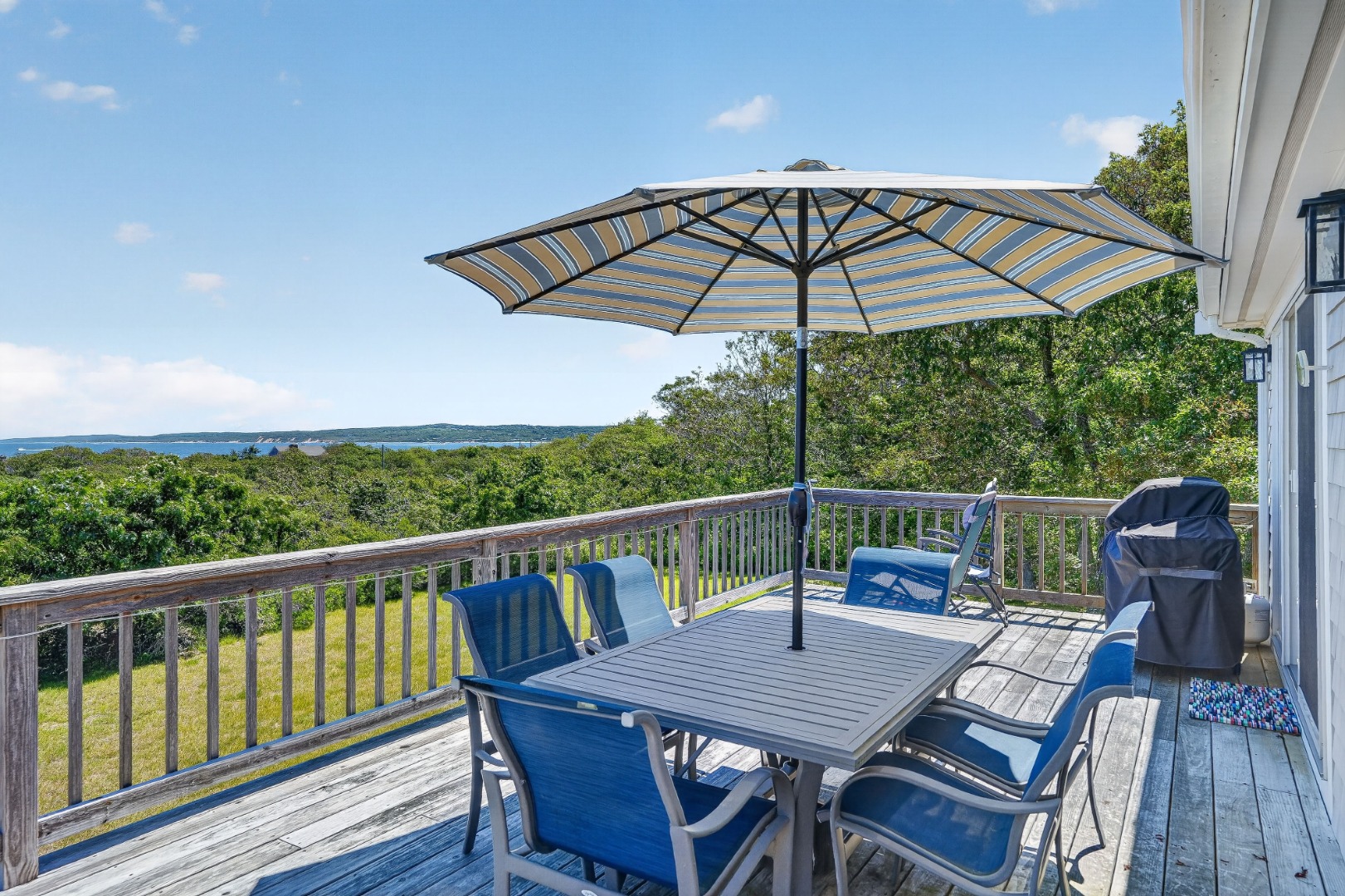 12 Lobsterville Road Aquinnah, MA 02535 - Photo 1 of 28
