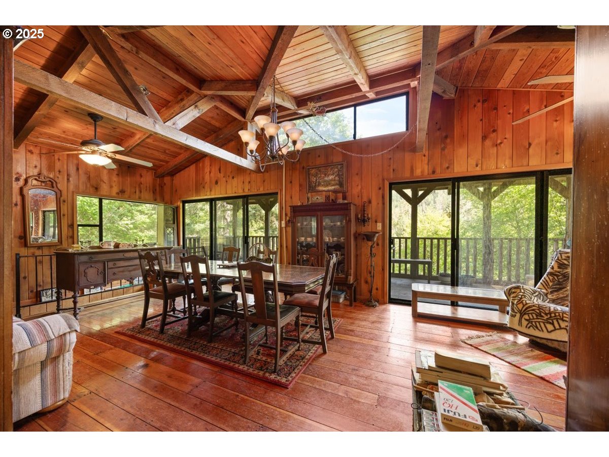 2680 South Umpqua Road Tiller, OR 97484 - Photo 11 of 36