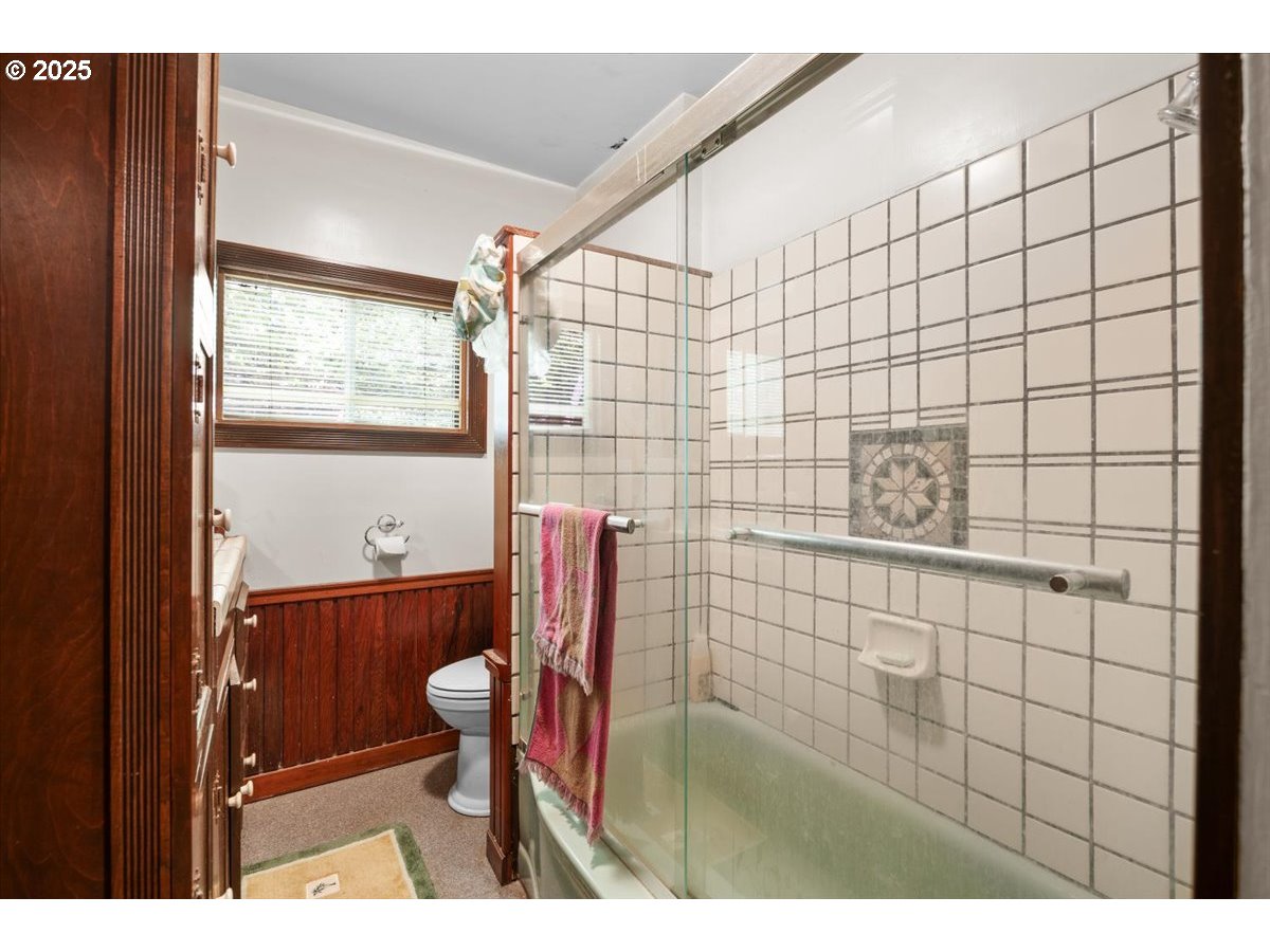 2680 South Umpqua Road Tiller, OR 97484 - Photo 20 of 36