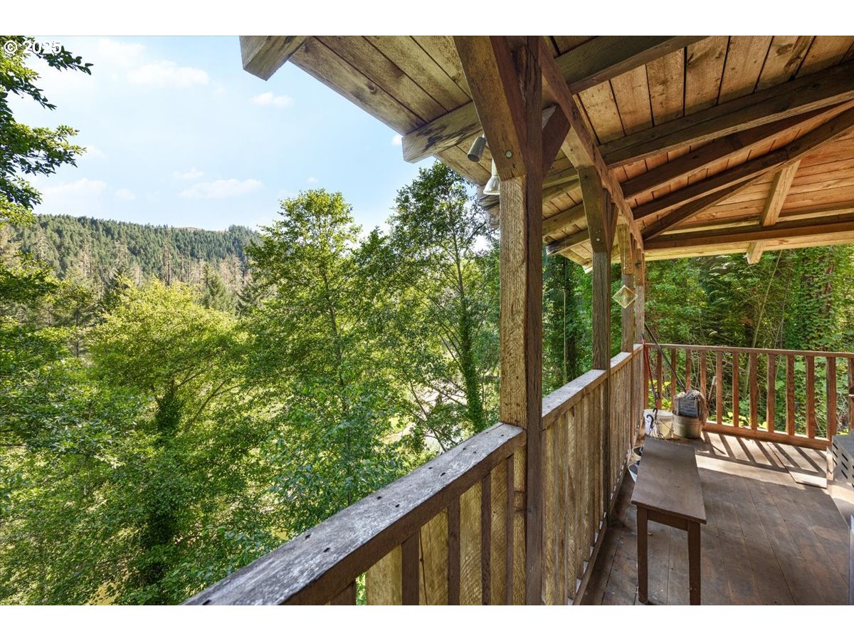 2680 South Umpqua Road Tiller, OR 97484 - Photo 25 of 36