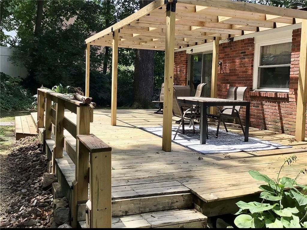 2221 Washington Road Pittsburgh, PA 15241 - Photo 46 of 48 (Previous exterior photos - before new roof - to show exterior in nicer weather)