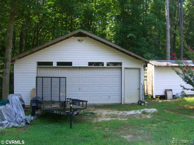 11379 Lee Road Saluda, VA 23149 - Photo 11 of 12 Other - detached 2 car garage