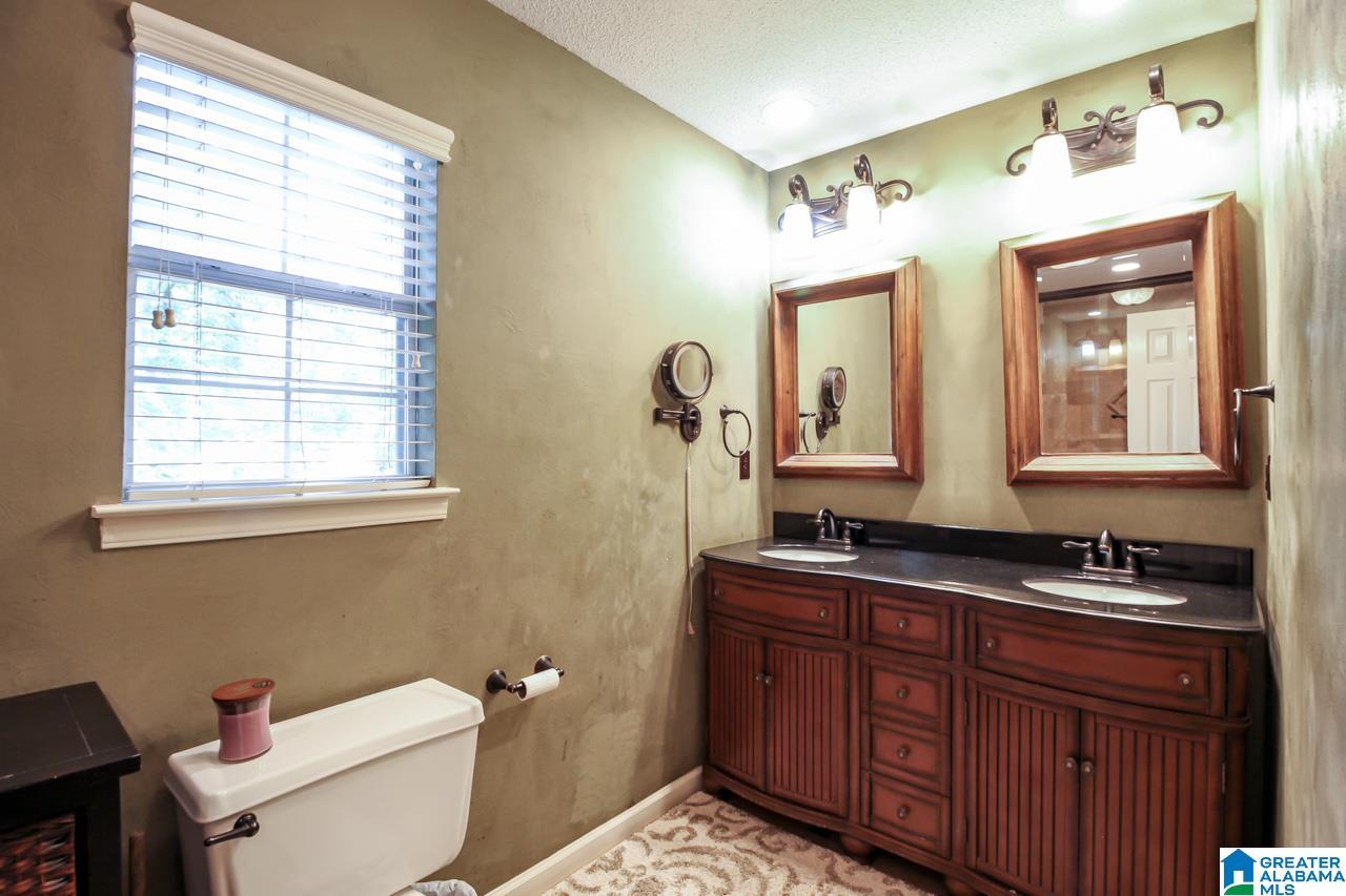 691 Kennedy Road Gardendale, AL 35071 - Photo 17 of 28