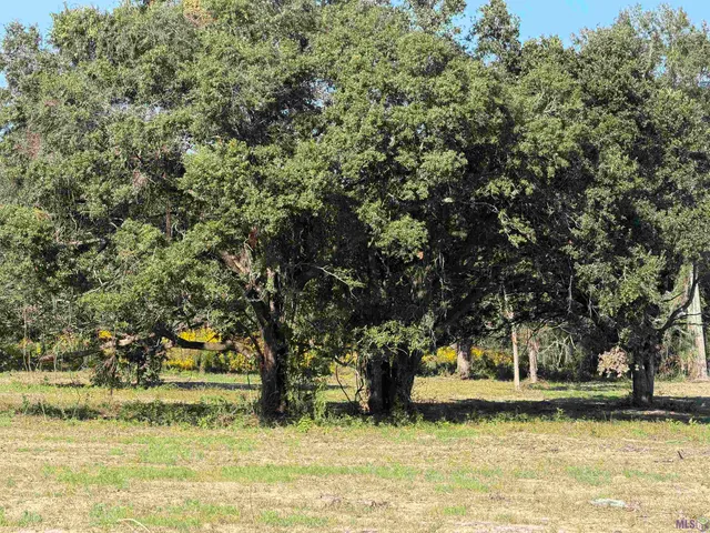 $618,000 | 27 North Stately Oaks Drive, Baton Rouge, LA 70810