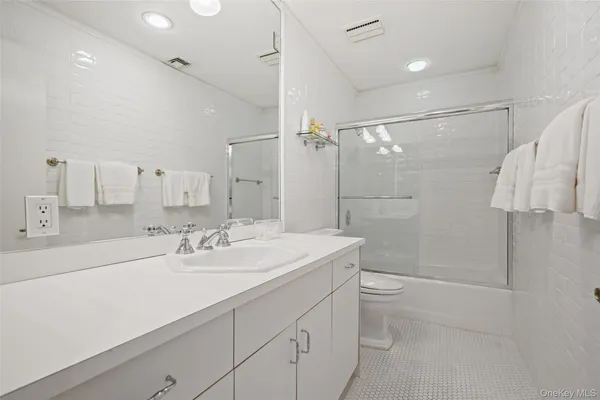 $2,295,000 | 17 Purchase Hills Drive, Purchase, NY 10577