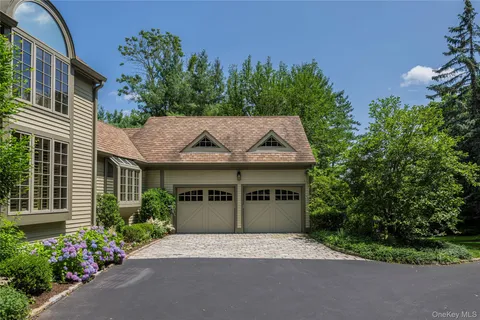 $2,295,000 | 17 Purchase Hills Drive, Purchase, NY 10577