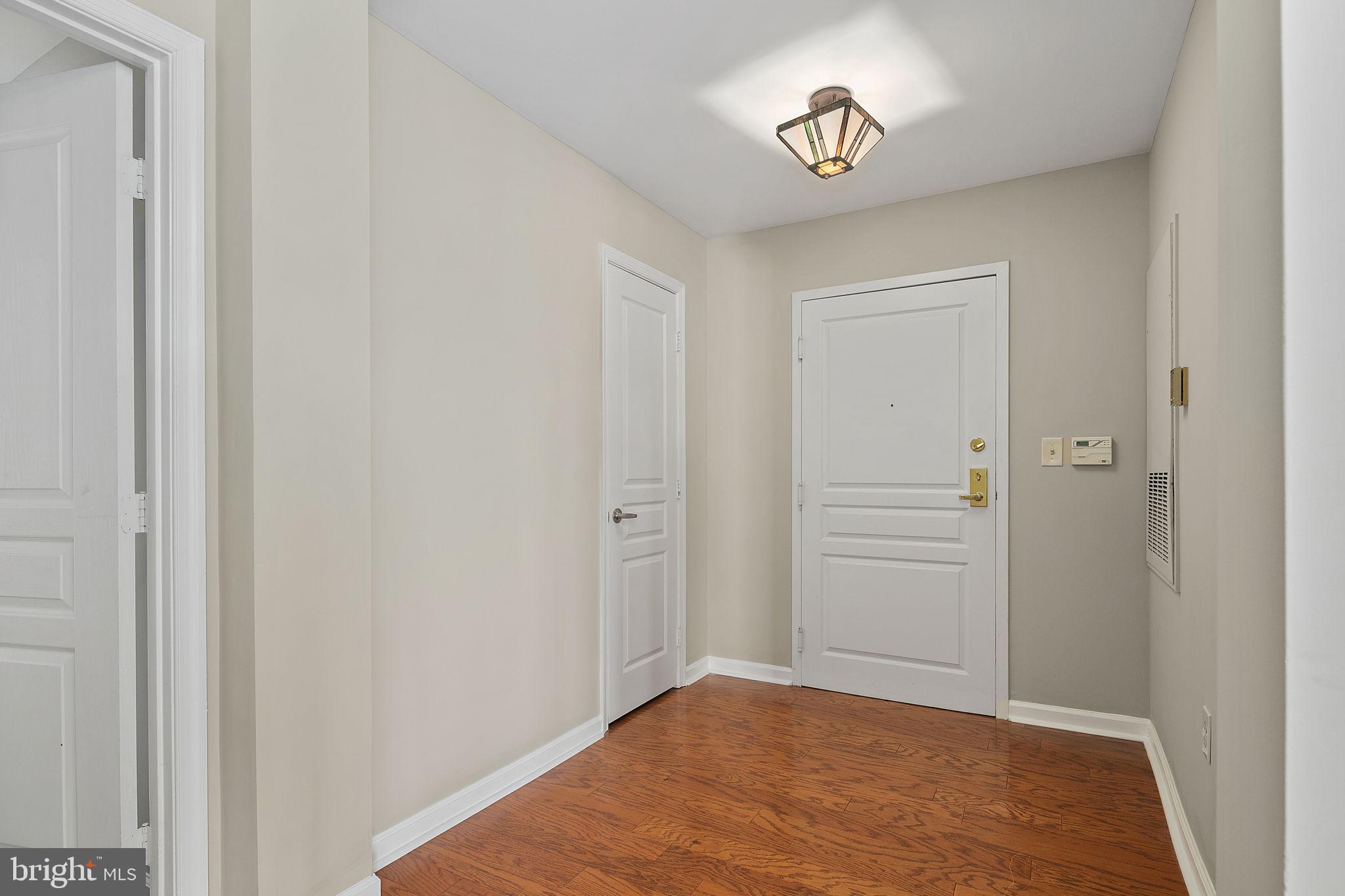 5563 Seminary Road, Unit 313 Falls Church, VA 22041 - Photo 5 of 43