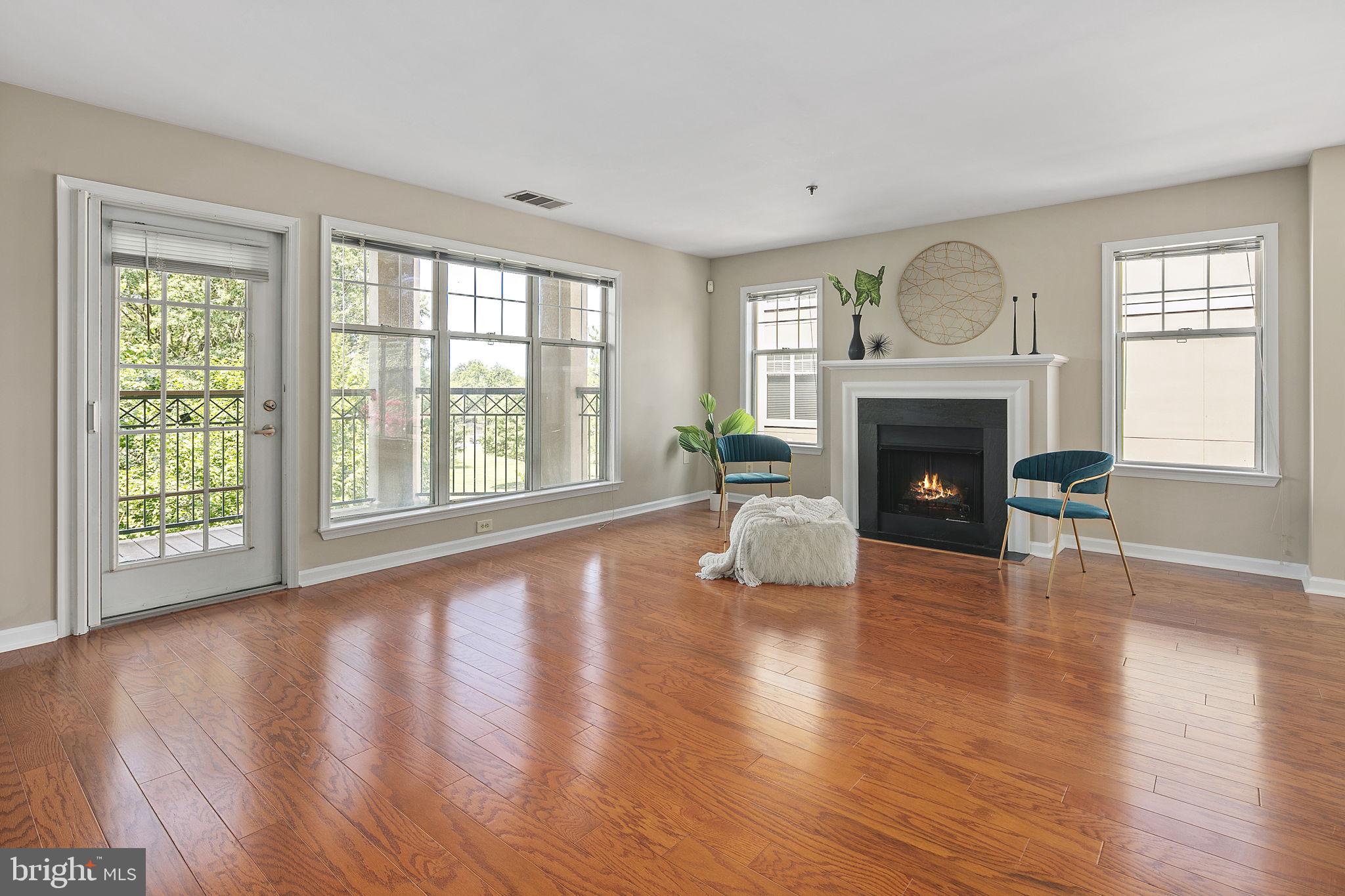 5563 Seminary Road, Unit 313 Falls Church, VA 22041 - Photo 6 of 43