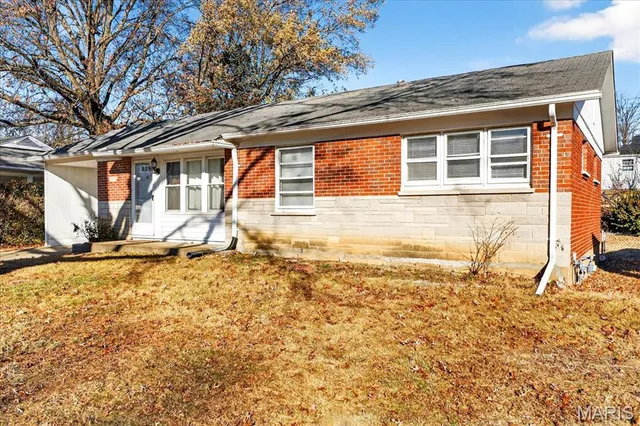 $239,900 | 4469 Mohegan Drive, St. Louis, MO 63123