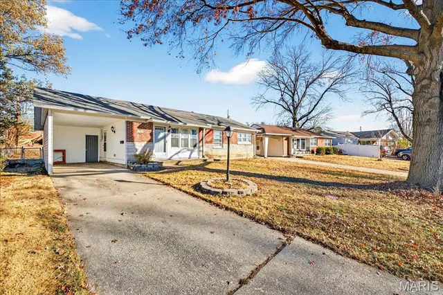 $239,900 | 4469 Mohegan Drive, St. Louis, MO 63123