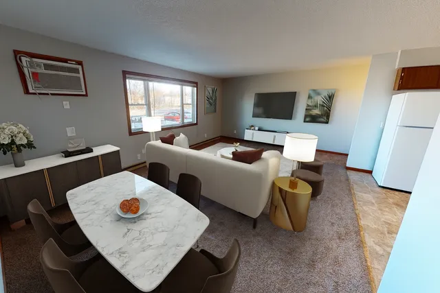 $1,075 | 114 Lake Avenue South, Unit 14, Spicer, MN 56288