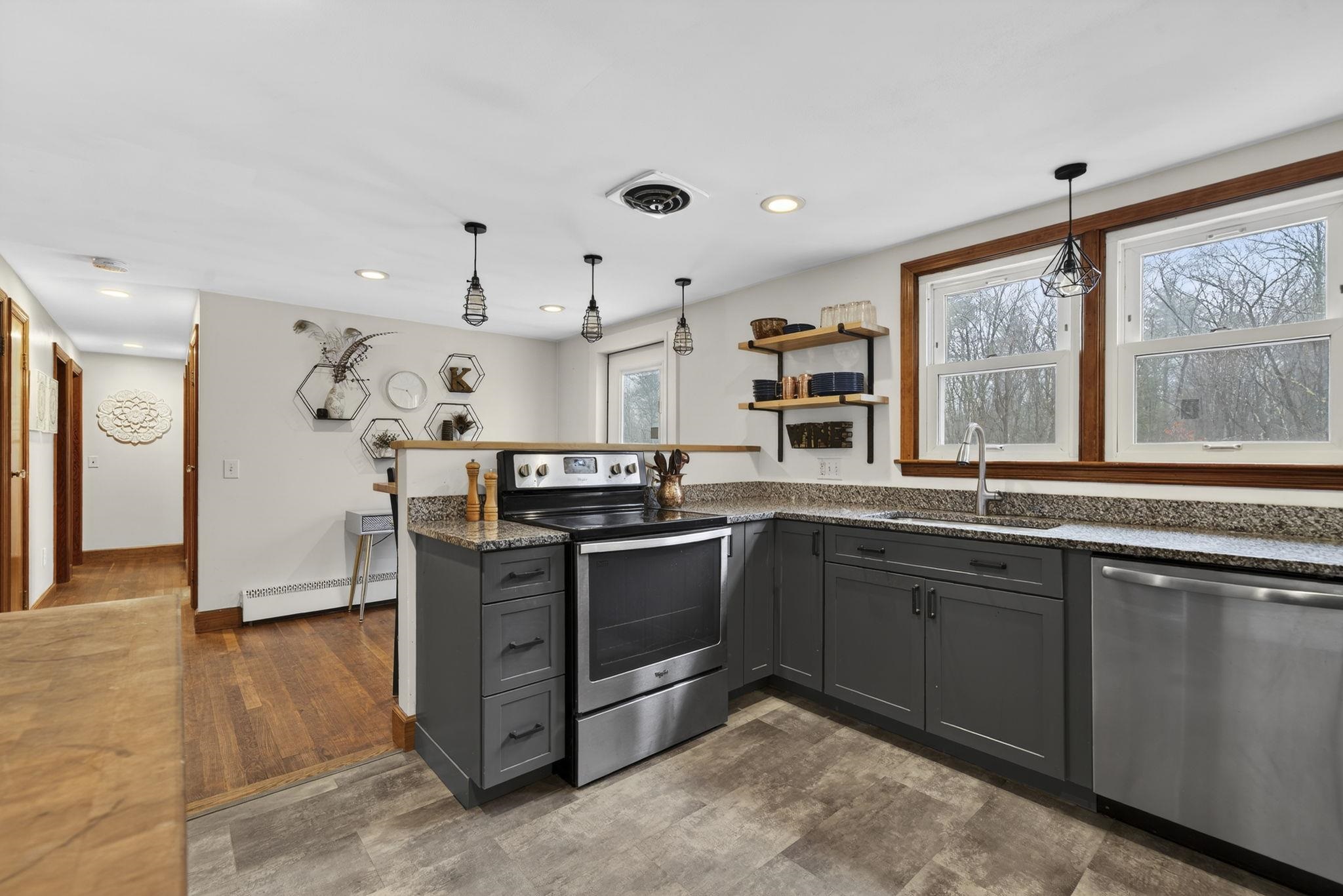 686 Old Candia Road Candia, NH 03034 - Photo 8 of 49
