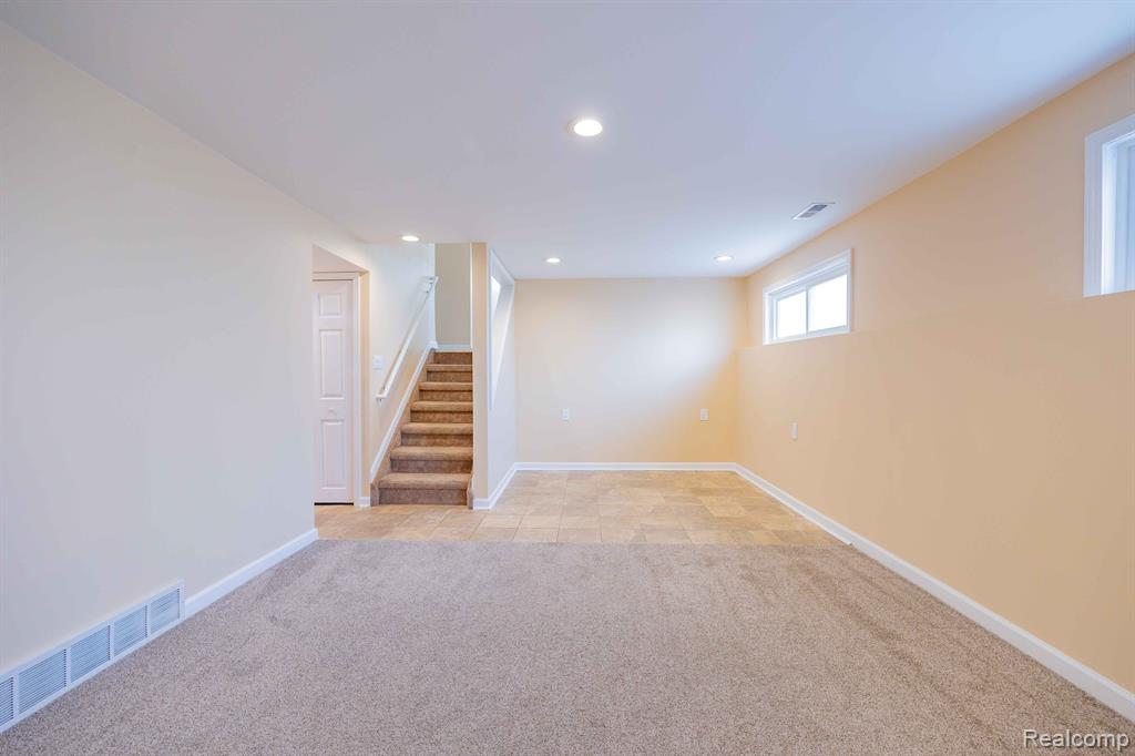 1286 South Henry Ruff Road Westland, MI 48186 - Photo 23 of 36
