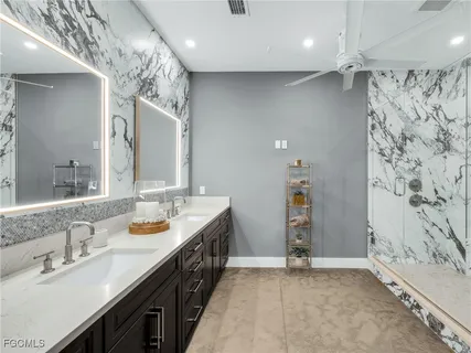 $3,000,000 | 4412 Pinetree Boulevard, St. James City, FL 33956