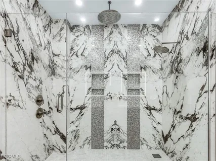 $3,000,000 | 4412 Pinetree Boulevard, St. James City, FL 33956