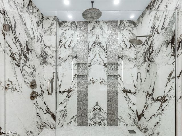 $3,000,000 | 4412 Pinetree Boulevard, St. James City, FL 33956