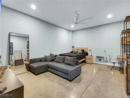 $3,000,000 | 4412 Pinetree Boulevard, St. James City, FL 33956