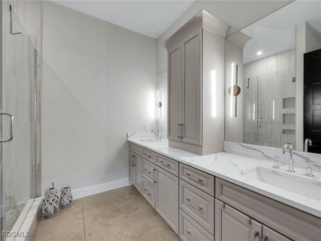 $3,000,000 | 4412 Pinetree Boulevard, St. James City, FL 33956