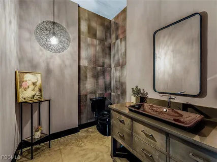 $3,000,000 | 4412 Pinetree Boulevard, St. James City, FL 33956