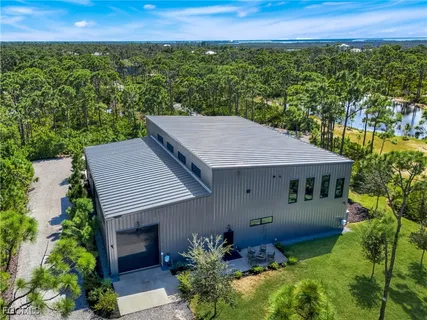 $3,000,000 | 4412 Pinetree Boulevard, St. James City, FL 33956