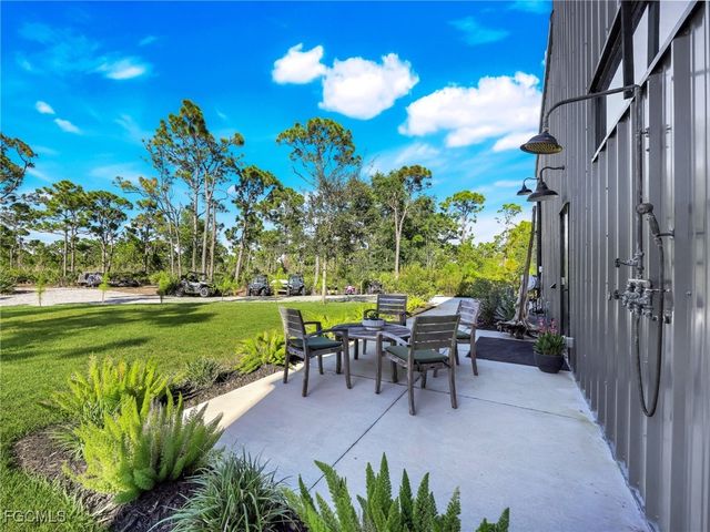 $3,000,000 | 4412 Pinetree Boulevard, St. James City, FL 33956